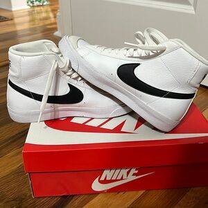 Nike Blazer Youth 6.5 Women’s 8